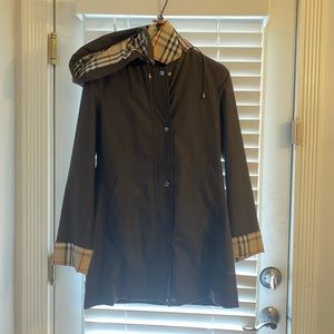 100% authentic Burberry kayla raincoat